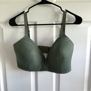 Maidenform Women's 38DD Wireless Green Lace Bra